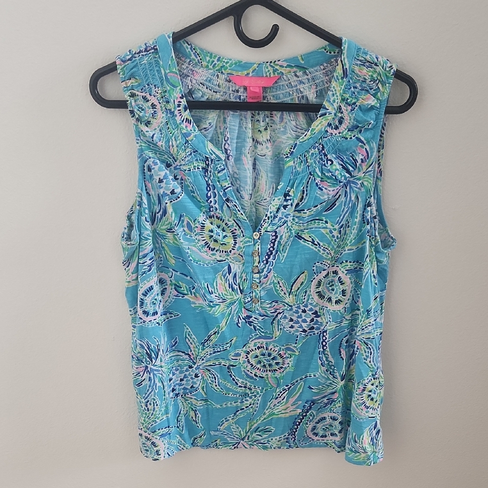 Lilly Pulitzer Essie Top in Bermuda Bay Turtle Season